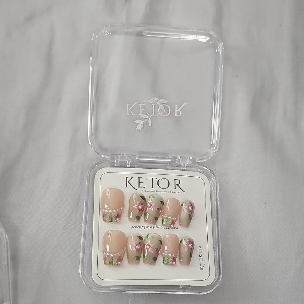 Floral Nail Art Set - Tan and Pink